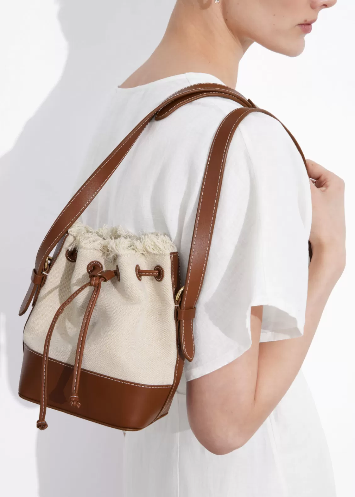 & Other Stories Shoulder Bags | Leather-Trimmed Canvas Bucket Bag Beige