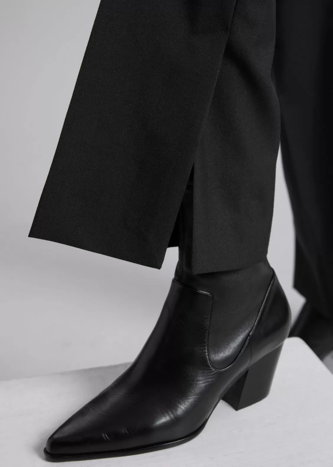 & Other Stories Boots | Pointed Leather Boots Black