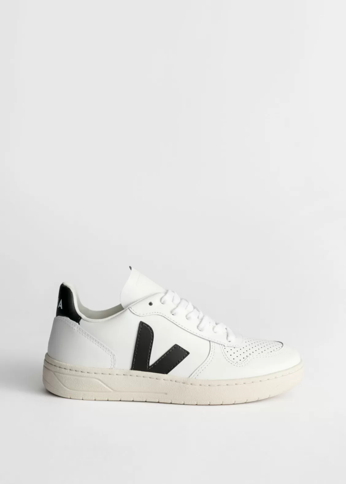 & Other Stories Sneakers | Veja V-10 Sneakers White/Black